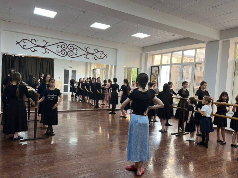 Подробнее о статье В Ингушетии идут отборочные кастинги в детско-юношескую танцевальную студию